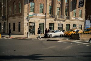 Jak zgłosić nielegalne parkowanie w swojej dzielnicy?